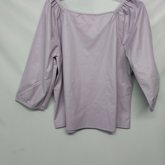 NWT Lavender polyurethane size 18 sporty Top. - Picture 5 of 9